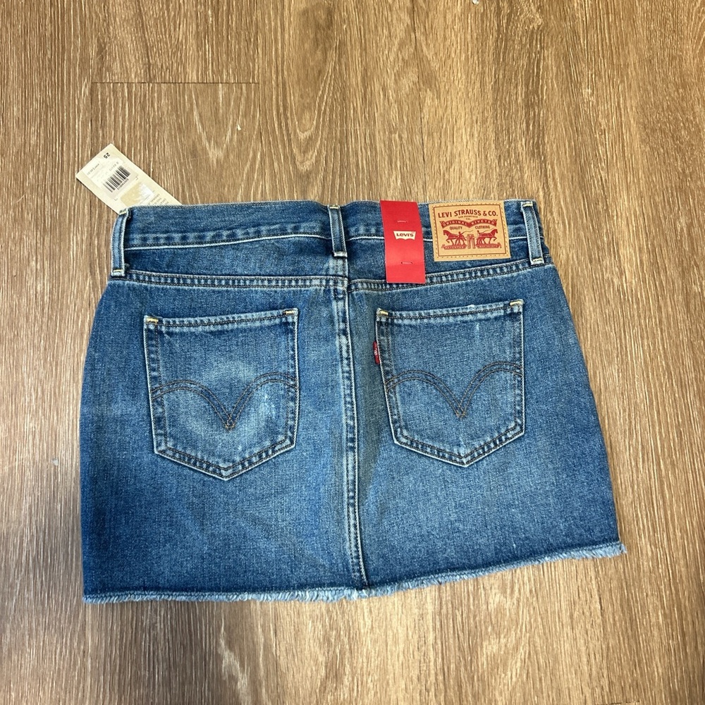 Levi’s denim skirt mini
